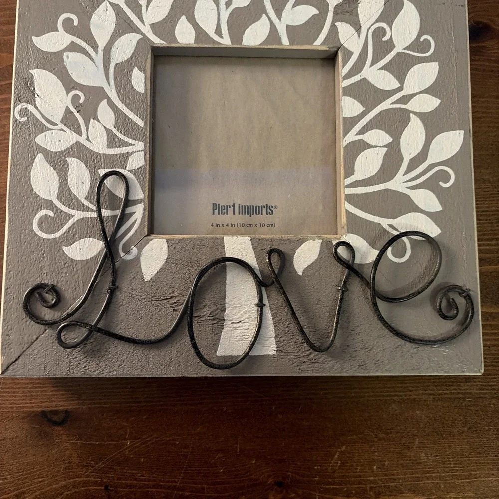 PIER 1‎ IMPORTS 9 X 9 Picture 4x 4 Wood W/metal Love Frame